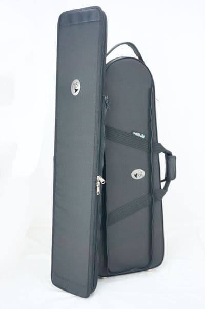 Cover in nylon black with metal logo