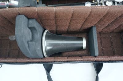 Estojo interno com instrumento