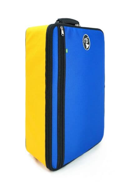 Capa em nylon azul royal e amarelo com logo MB padrão