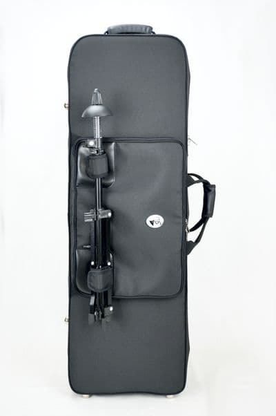 Frente do estojo externo com estante de música
