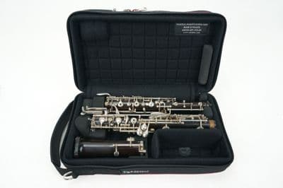 Estojo interno de oboé com instrumento