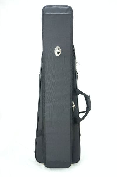 Cover in nylon black with metal logo