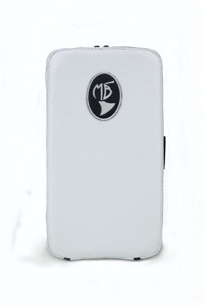 Cover in nylon white with embroidery logo
