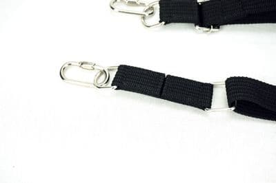 Shoulder strap with screw carabiner