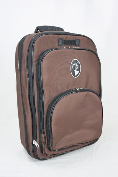 Cover in brown nylon with embroidered logo