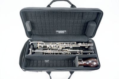 Internal case of english horn with instrument