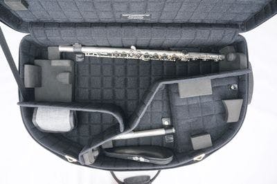 Internal case with flute with a B foot
