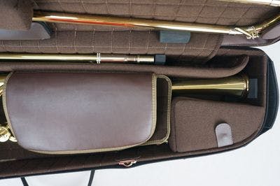 You can also fit an alto trombone with or without rotary in place of the Jazz trombone