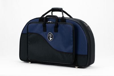 Cover in nylon black and blue with standard logo
