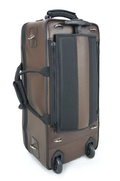 Cover in leather dark brown and beige