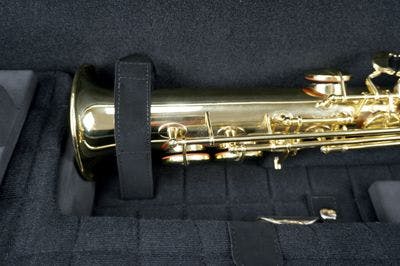 Internal case for baritone saxophone (Low A) with instrument