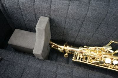 Internal case (for soprano saxophone not detachable - curved neck)